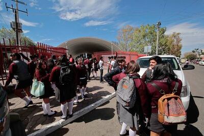 Baja 2.7% deserción escolar en nivel medio superior