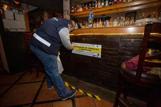 "Centros comerciales están llenos, pero clausuran antros"; piden reglas claras para inspecciones