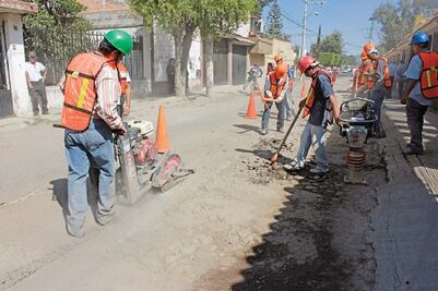 SJR refuerza programa de bacheo 