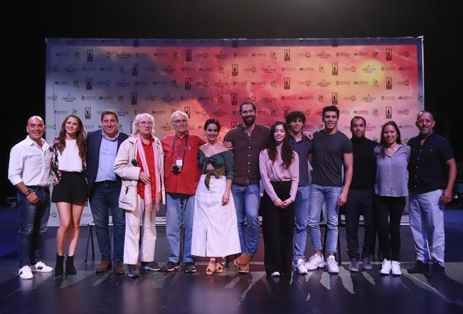 Isaac Hernández será rey ahora en cine