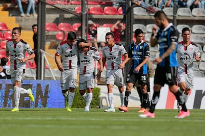 Aparatosa derrota a Gallos Blancos