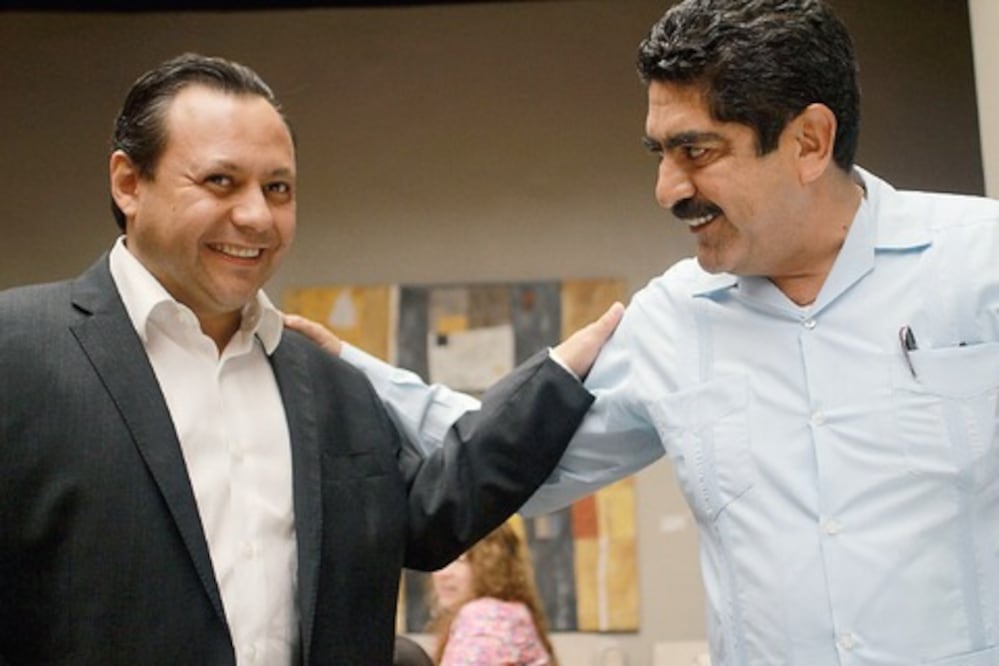 ‘Yunes y ex alcalde sí hablaban de millones’