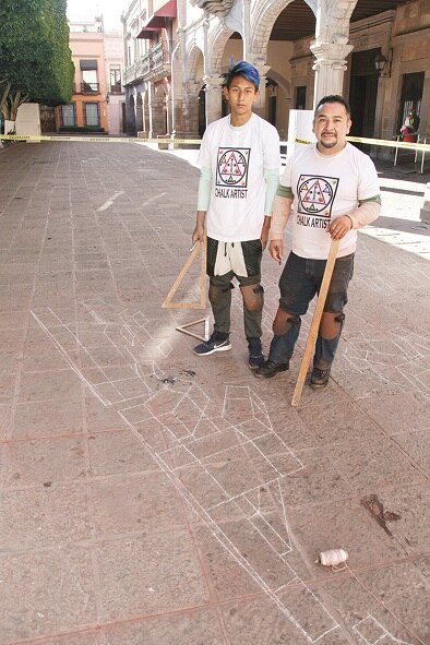 Borran trazos en mural 3D