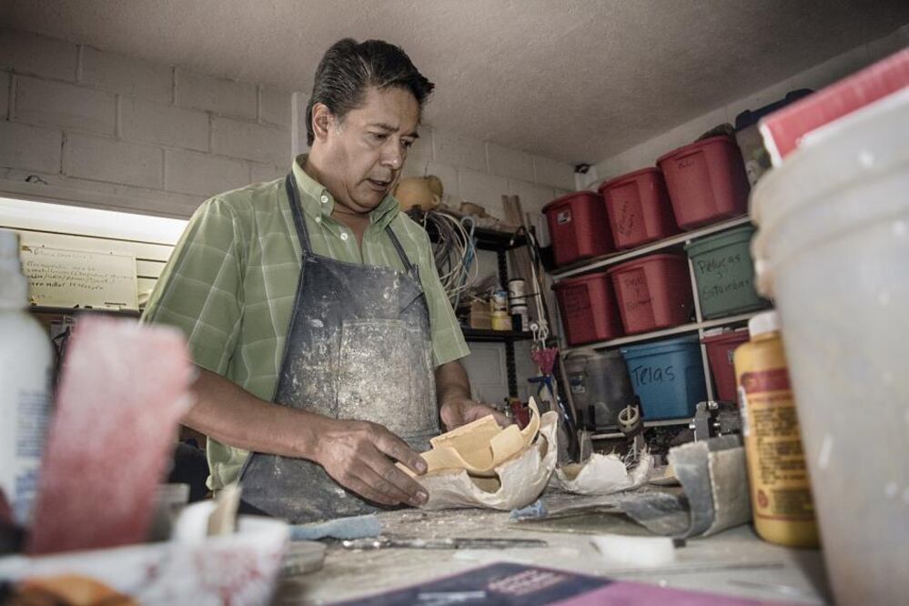 ¿Cuántas personas usan lo que saben hacer para ayudar a los demás?, Rafael Lemus Salas, después de 46 años de carrera, lo hace