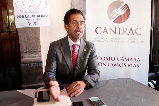 El presidente de la Canirac, Sergio Salmón, consideró que la instalación de parquímetros podría ser positivo para la movilidad y la economía de los negocios (ARCHIVO EL UNIVERSAL)