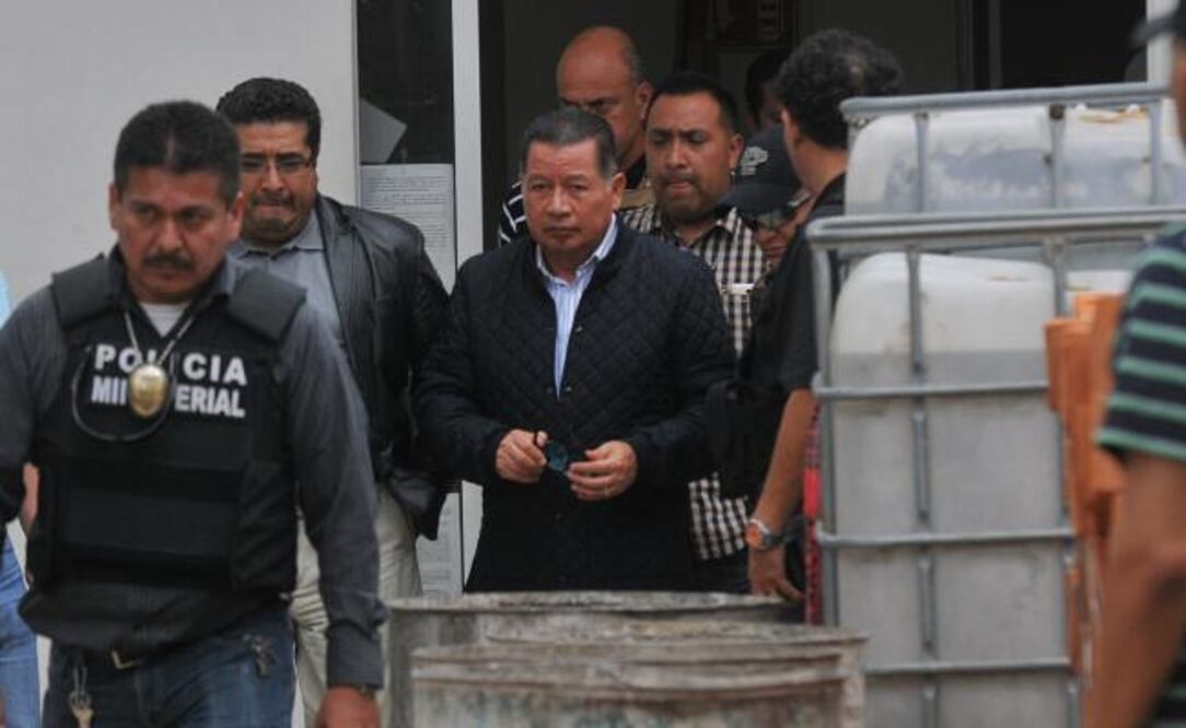El ex gobernador es acusado de los delitos de abuso de autoridad, tráfico de influencias y encubrimiento por favorecimiento. (Foto: Miguel Ángel Carmona / EL UNIVERSAL)