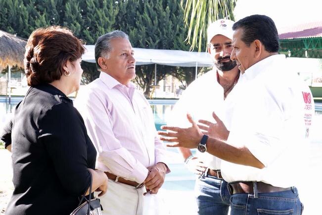 Arturo Zamora, secretario general de la CNOP, dijo que es natural que en política se hagan reuniones entre miembros de diferentes partidos