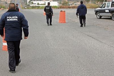 Acusan a policías por agresión a habitantes  