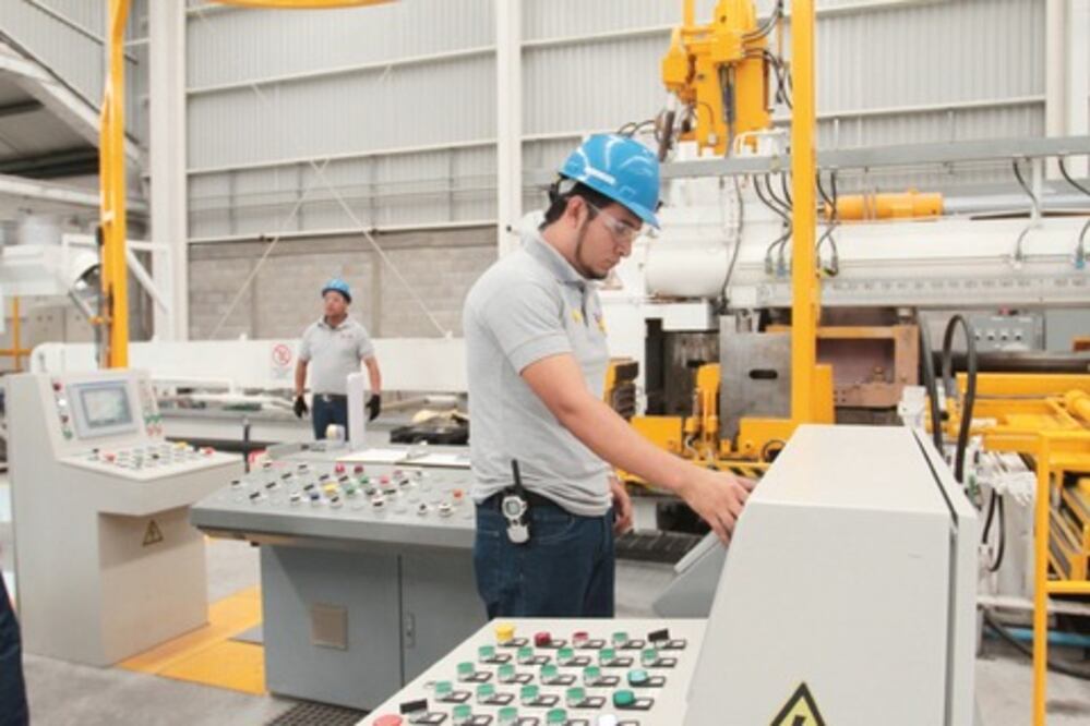 Querétaro crecerá 5%, dice Maccise