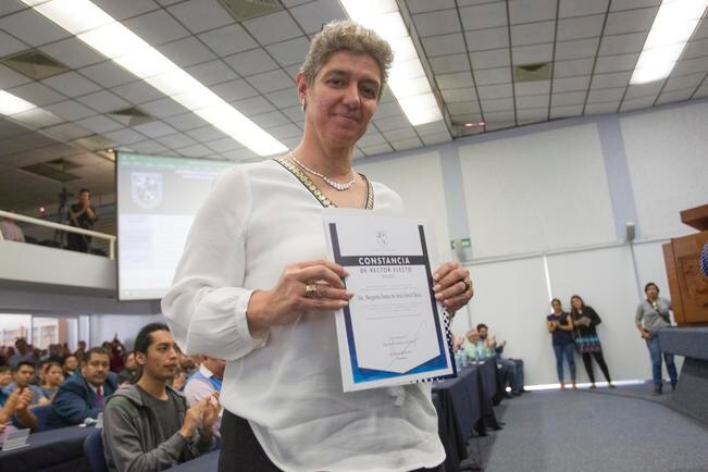 Toma protesta Teresa García como rectora de la UAQ