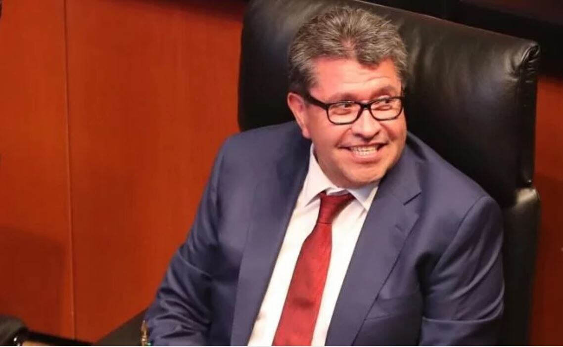 En el combate a la corrupción, Monreal propone "no hacer leña del árbol caído"