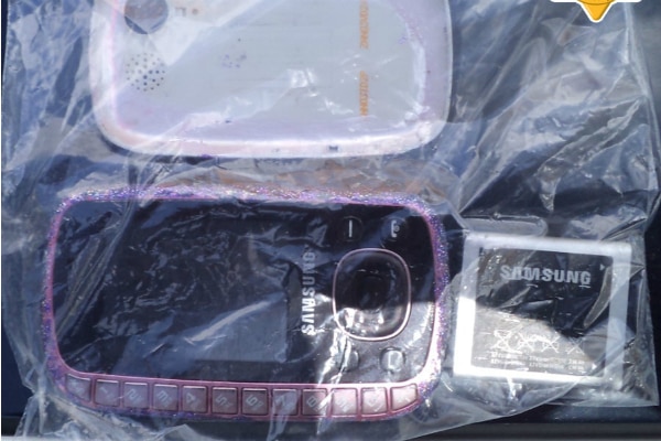 Detienen a tres sujetos y recuperan auto robado