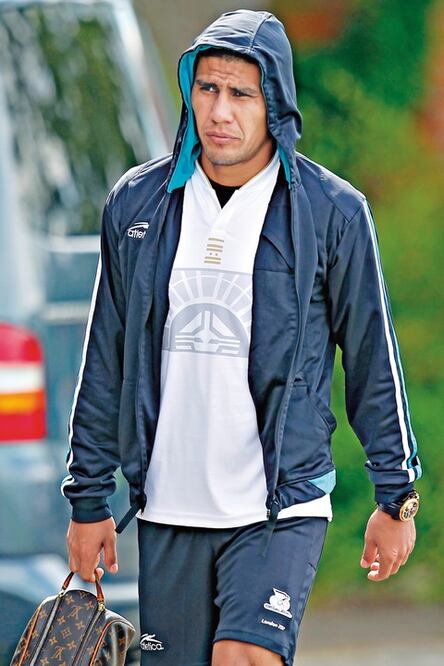 Salcido opta por retiro del Tricolor