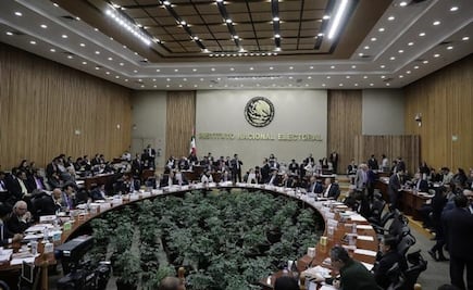 Acata INE resolución del Tribunal y avala registro de "El Bronco"