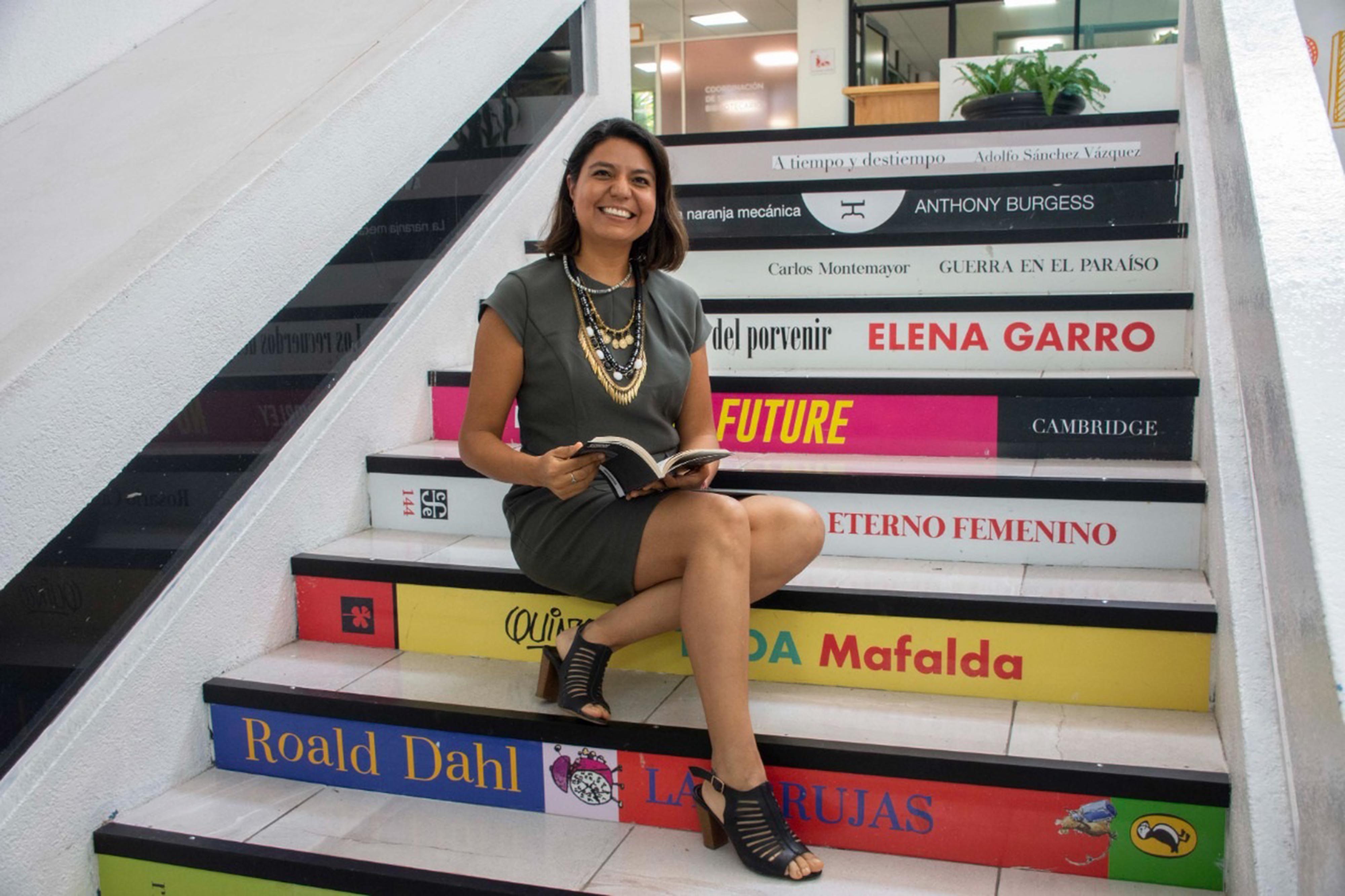 Charlar con la Nobel de la Paz 2011 para reflexionar