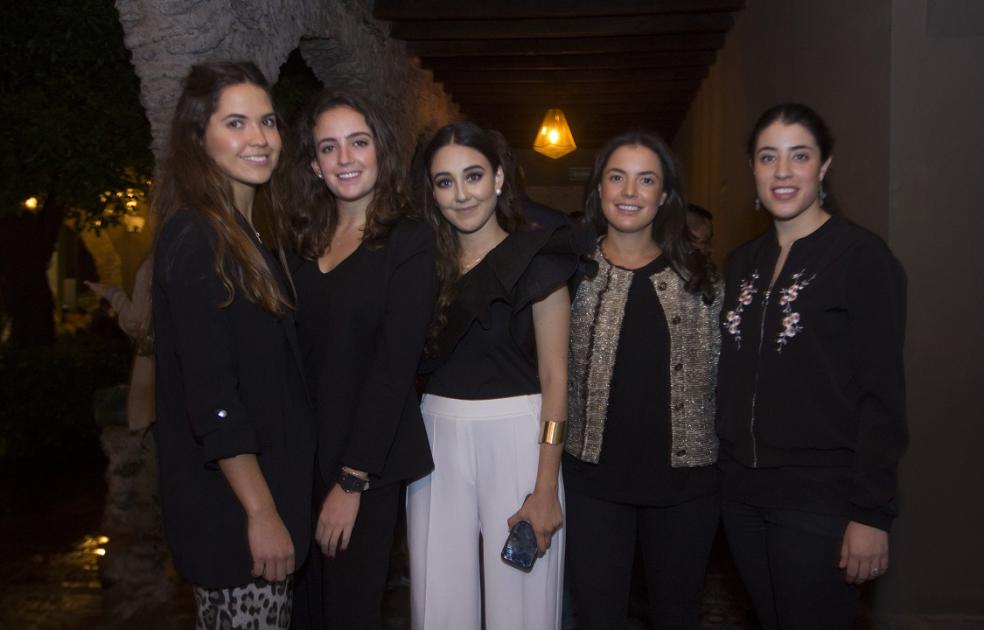 Influencers queretanos, restauranteros, amantes de la buena cocina y familiares de Daniela Galván, festejaron con ella un año más de logros.