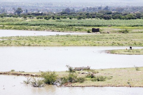 Al límite, 15 cuerpos de agua