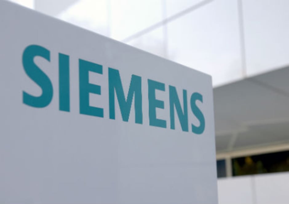 Prevé Siemens lograr meta de crecimiento 