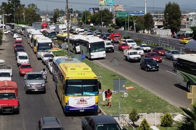 Transportistas anuncian protesta este martes; se ubicarán a la altura del "Papanoa" 