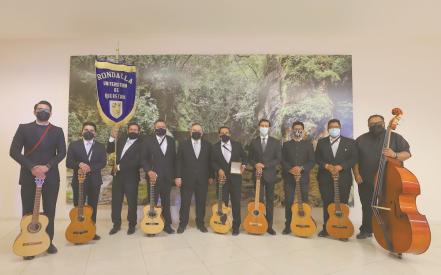 Municipio de Queretaro distingue a Don Paco Rabell y a La Rondalla Universitaria 