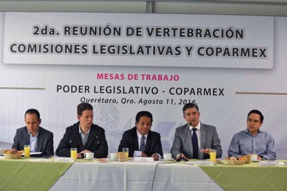 Promueve Coparmex revocación de mandato