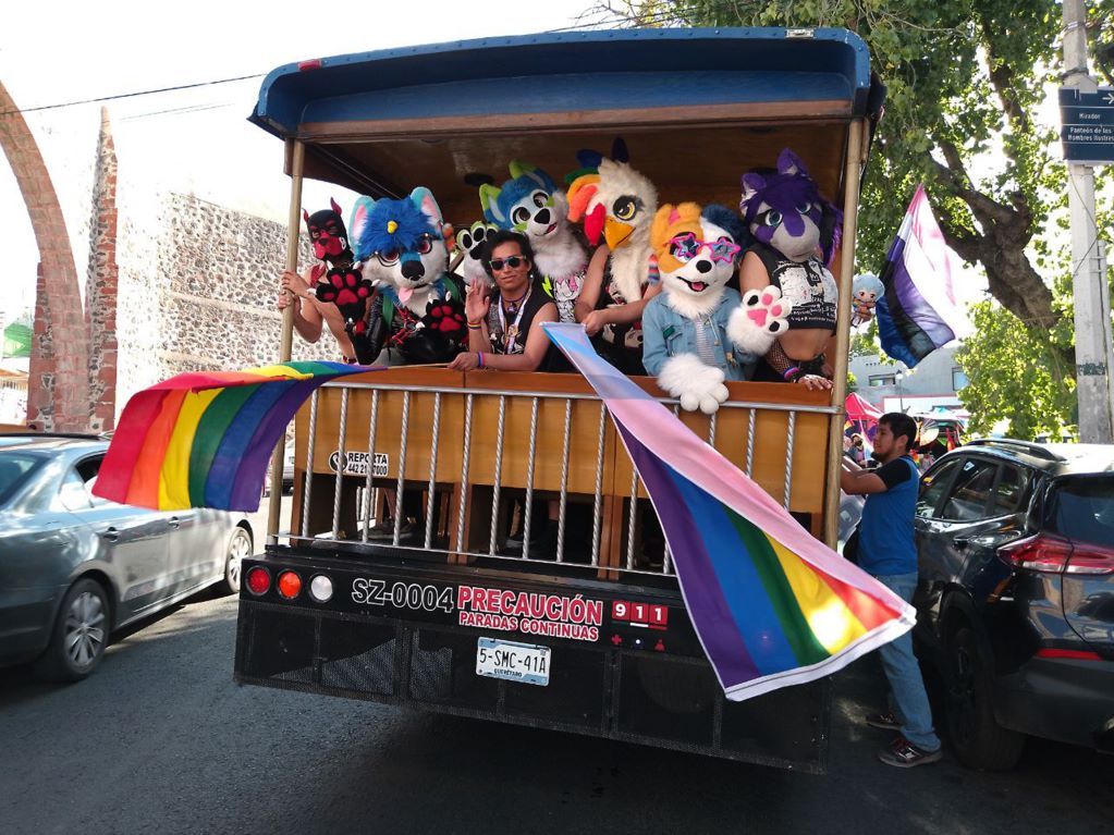 A través de un amparo, piden presupuesto para la comunidad LGBTIQ+