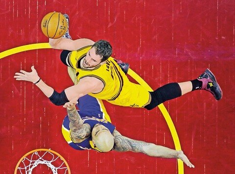 Cleveland se la cobra a Lakers