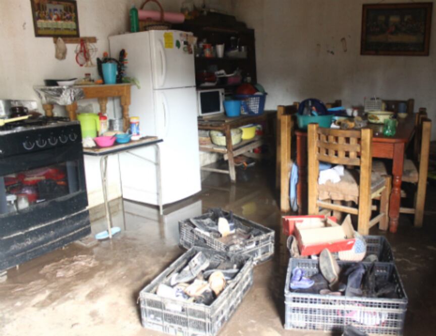 Abandonaron sus hogares 80 familias