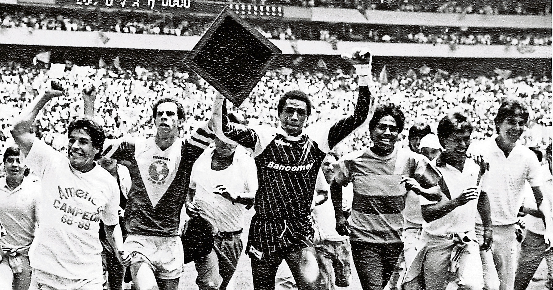 EL FUTBOL LE DIO TODO