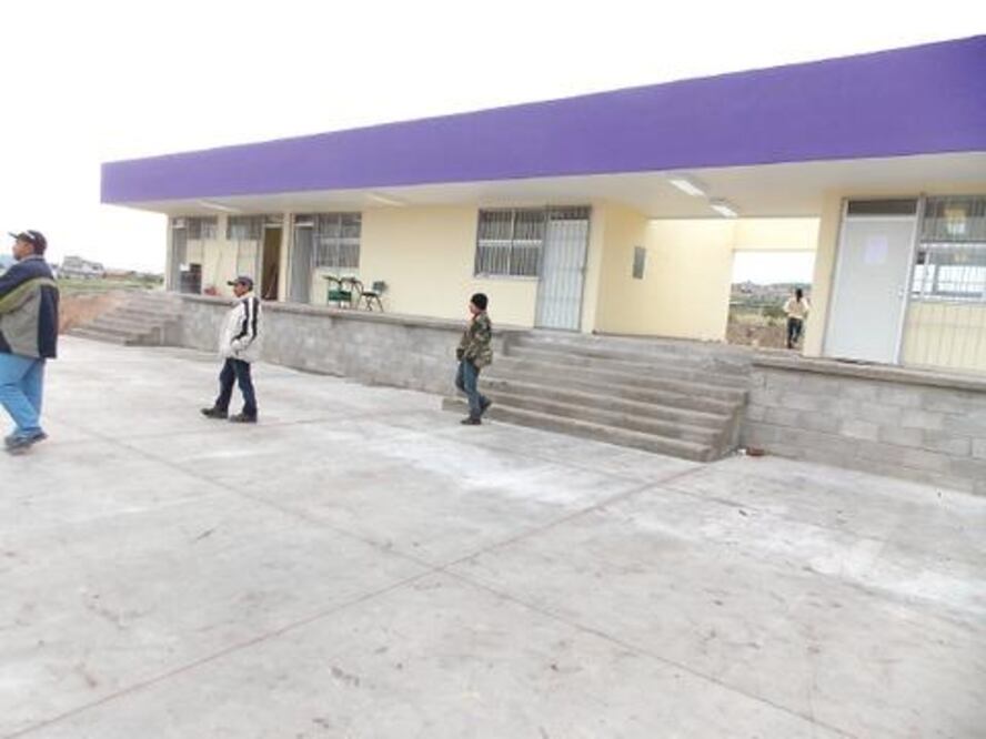 Quedará libre la escuela en La Negreta