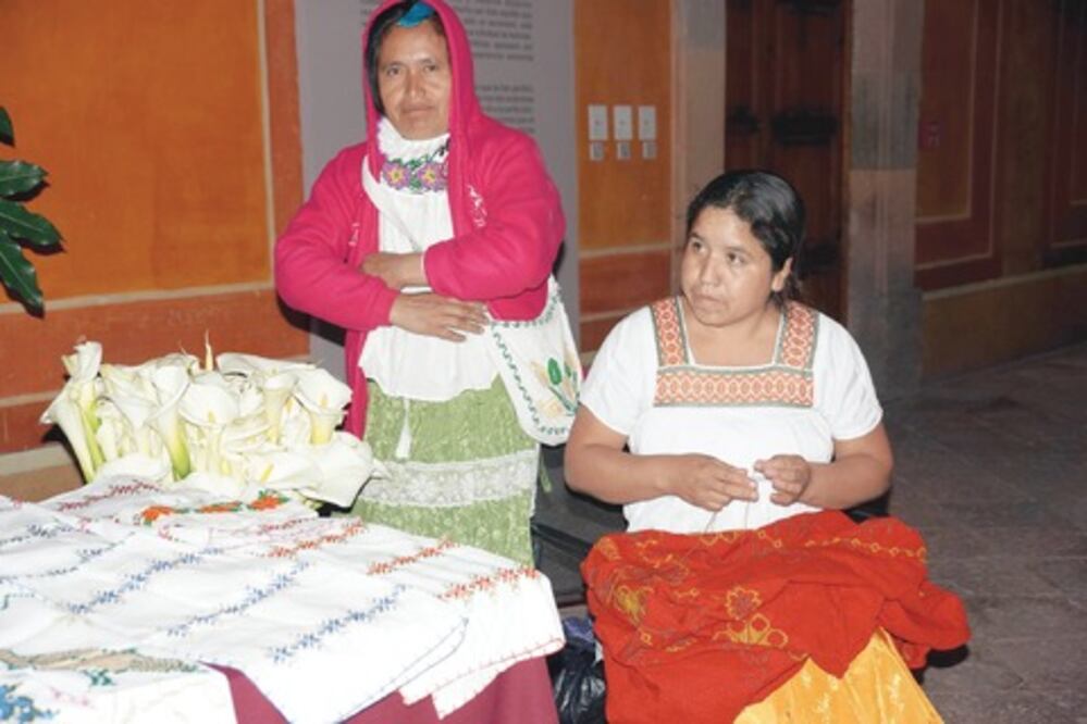 Exhiben textiles Hña Hñu