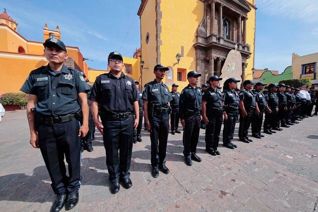 Aumentan el salario a los policías de San Juan del Río