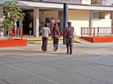 Culpa a autoridades educativas