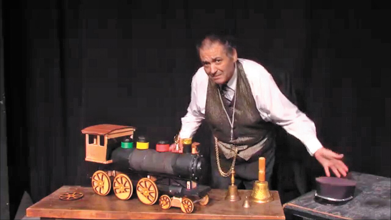 Una locomotora llamada Paco Rabell 