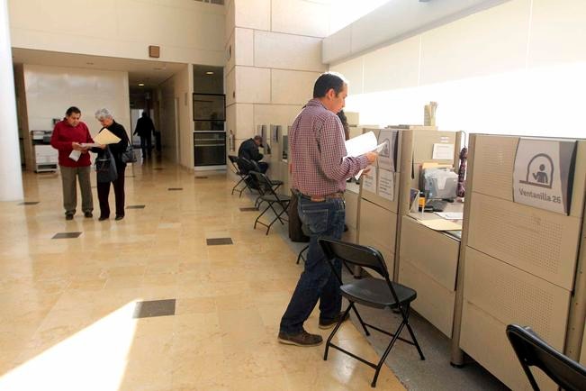 Protección Civil entrega más de mil vistos buenos