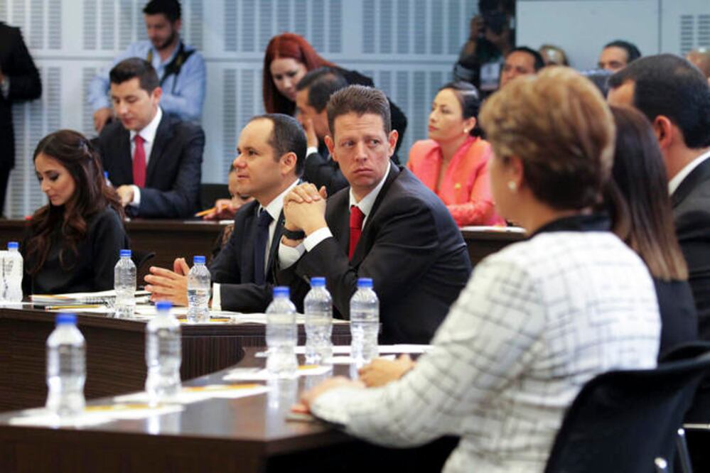 El diputado Mauricio Ortiz (PRI) propuso que se informe a los queretanos sobre los motivos por los que aumentan las tarifas del agua (VÍCTOR PICHARDO. EL UNIVERSAL)