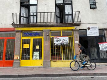 Pandemia mata el comercio; prevén que 7% de negocios cierren