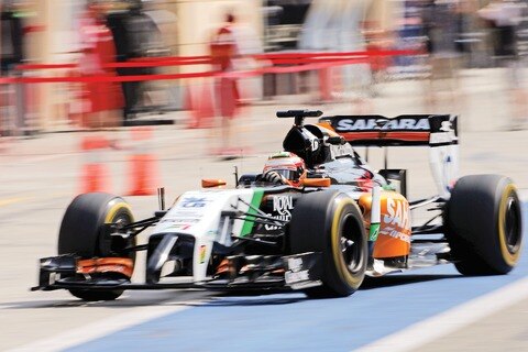 ‘Checo’ impone la pauta en Bahréin