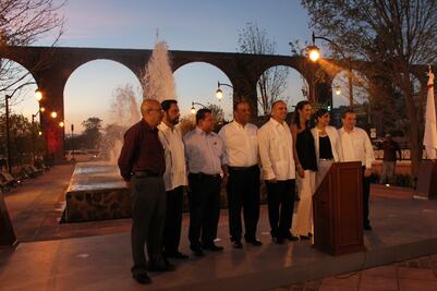 Inauguración de Plaza Los Arcos