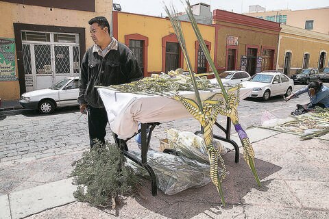 Fieles celebran inicio de Semana Santa
