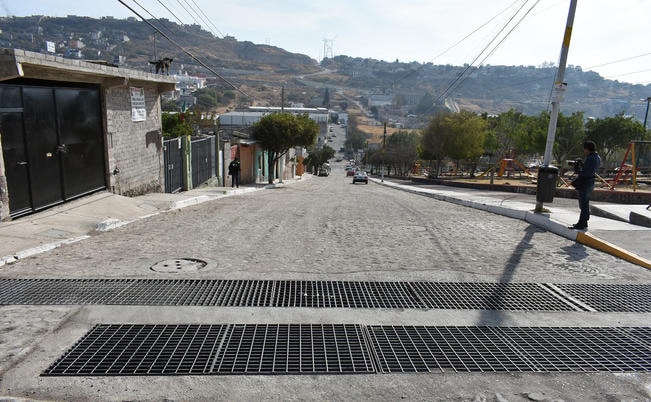 Rehabilitan calle Cima para prevenir inundaciones 