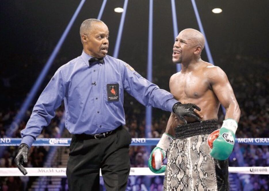 Kenny Bayless será el réferi