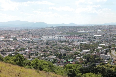 Inviable, créditos de vivienda a obreros