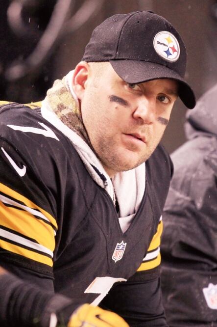 “Big Ben” se dislocó el hombro y está fuera