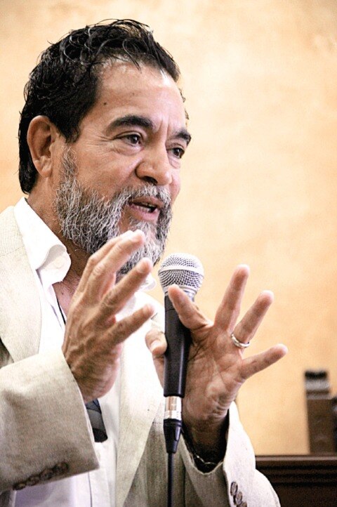 Llama investigador a reivindicar  la cultura maya