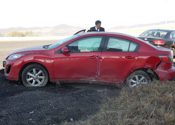 Vuelca sobre el sur-poniente