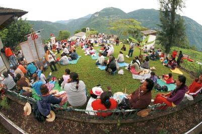 Salen 300 peregrinas de Neblinas