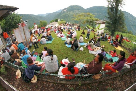 Salen 300 peregrinas de Neblinas