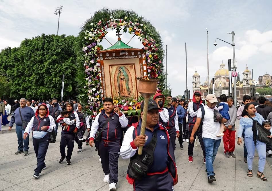 Millones de fieles visitan cada año la Basílica. Foto: de Carlos Mejía. El Universal
