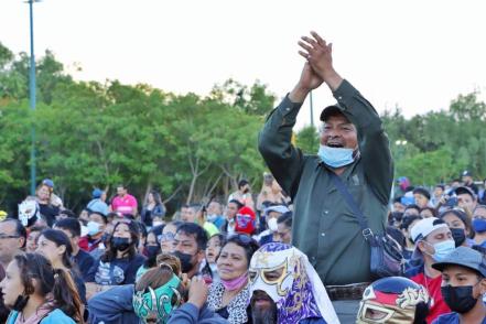 Celebran al Papá Luchón en el municipio de Corregidora 